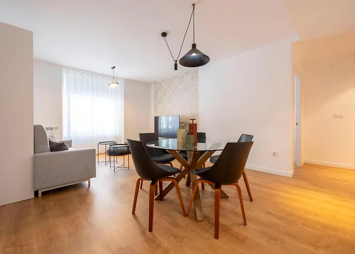 Dwo Abaster Suites