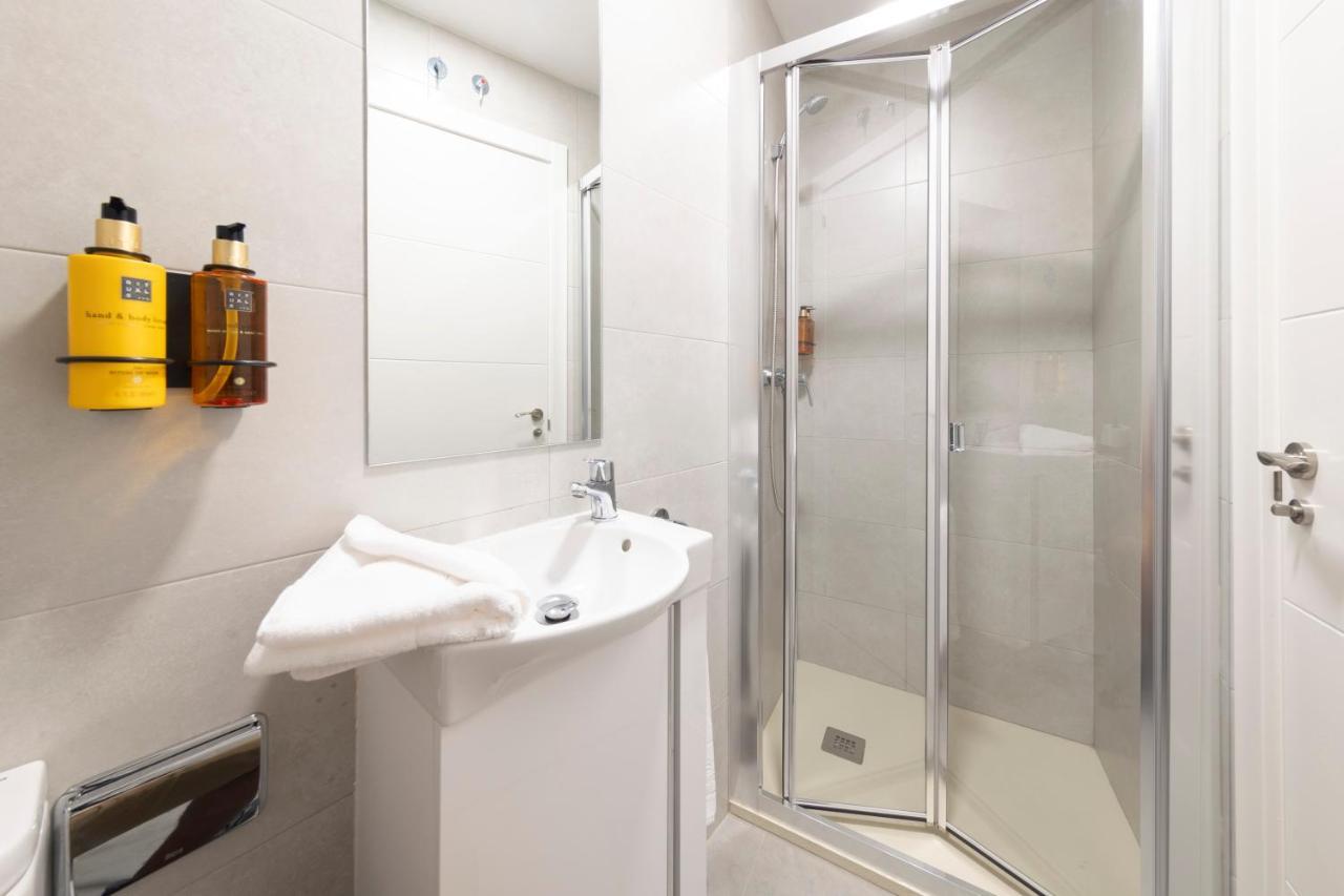 Dwo Abaster Apartment *